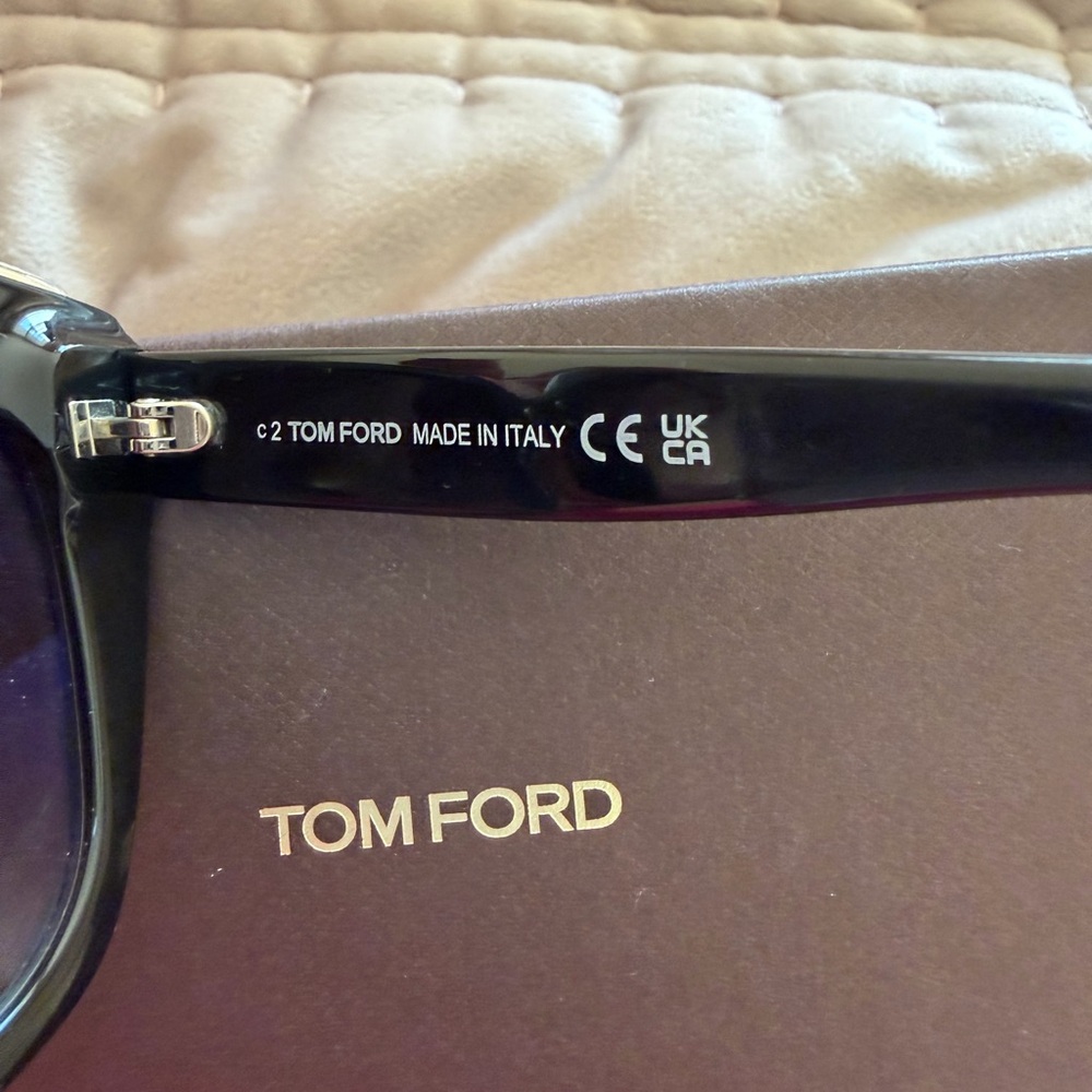 TOM FORD TF0944 CHANTALLE 01G Black Women's Sunglasses - Picture 5 of 8